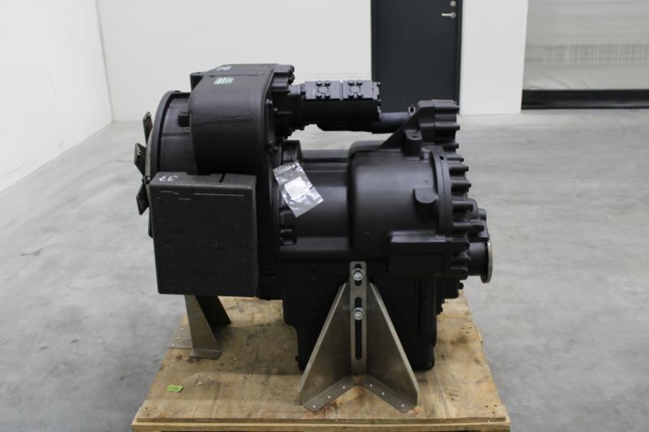 Dana 340TE17313-40 - Transmission for Material handling equipment: picture 2 Dana 340TE17313-40 - Transmission for Material handling equipment: picture 2