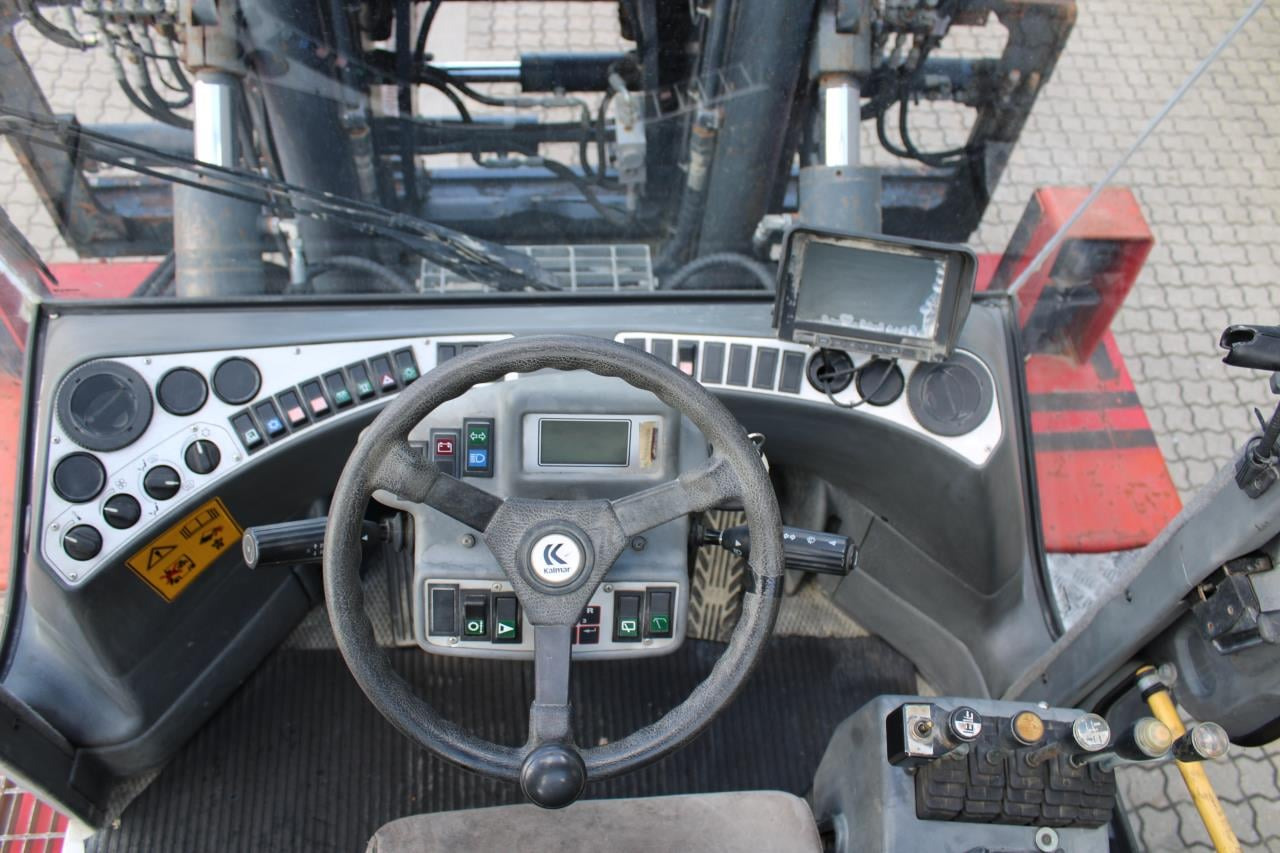 Kalmar DCE120-6 - Diesel forklift: picture 4 Kalmar DCE120-6 - Diesel forklift: picture 4