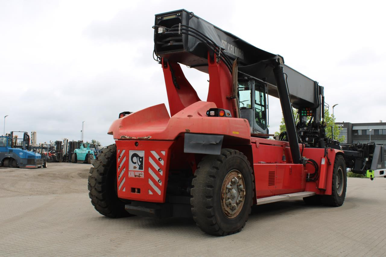 Kalmar DRG450-65C5XS - Reach stacker: picture 3 Kalmar DRG450-65C5XS - Reach stacker: picture 3