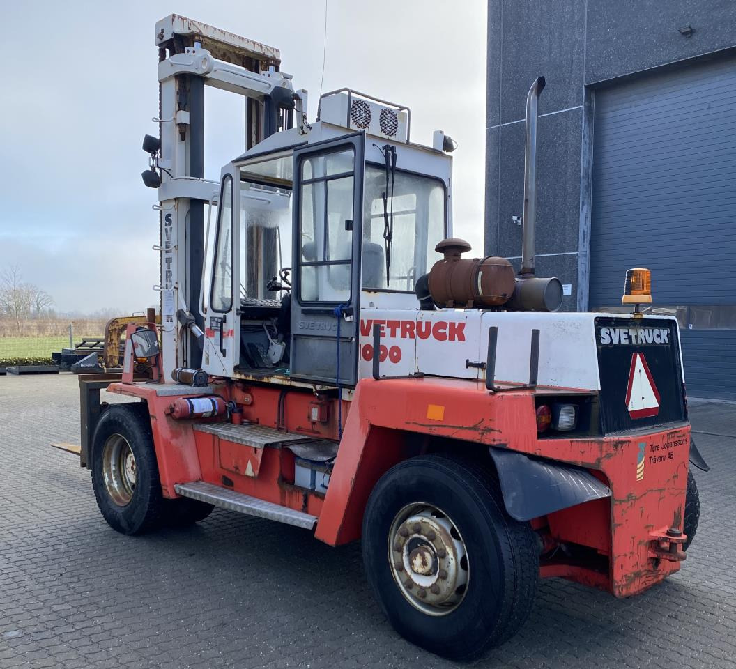 SveTruck 10-900 - Forklift: picture 1 SveTruck 10-900 - Forklift: picture 1