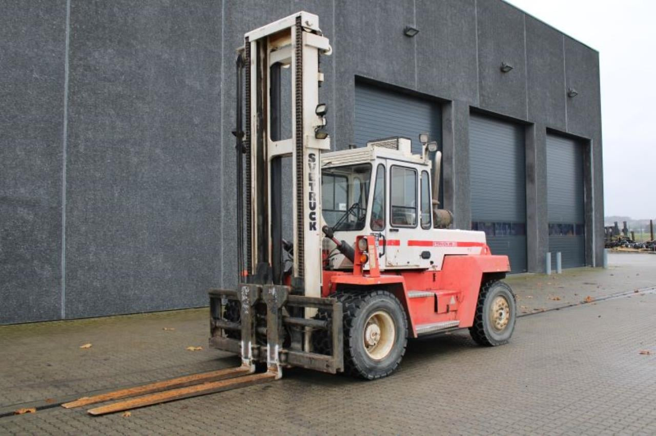SveTruck 1260-30 - Diesel forklift: picture 2 SveTruck 1260-30 - Diesel forklift: picture 2