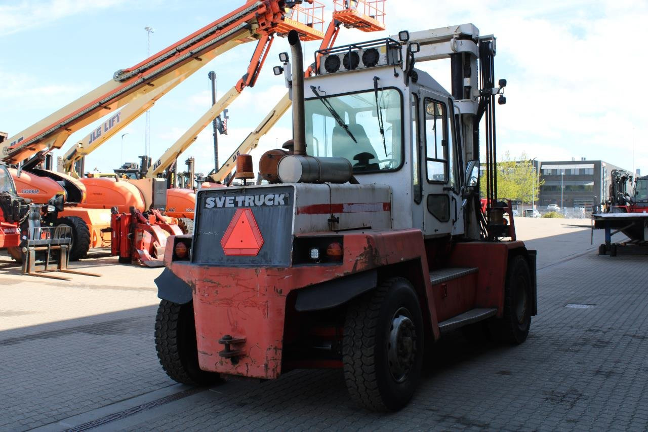 SveTruck 1260-30 - Diesel forklift: picture 3 SveTruck 1260-30 - Diesel forklift: picture 3