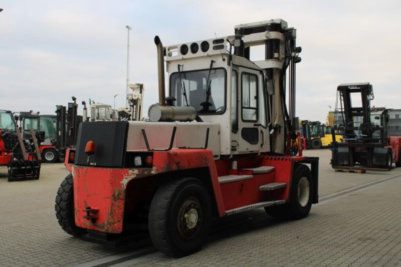 SveTruck 15120-35 - Diesel forklift: picture 3 SveTruck 15120-35 - Diesel forklift: picture 3