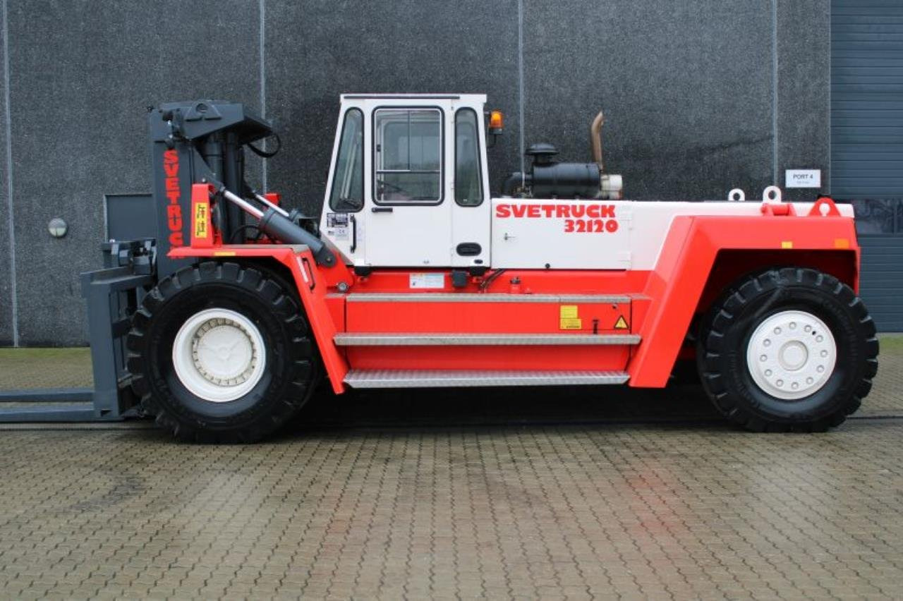SveTruck 32120-46 - Diesel forklift: picture 1 SveTruck 32120-46 - Diesel forklift: picture 1