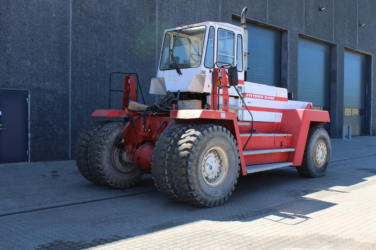 SveTruck 32120-47 - Diesel forklift: picture 2 SveTruck 32120-47 - Diesel forklift: picture 2