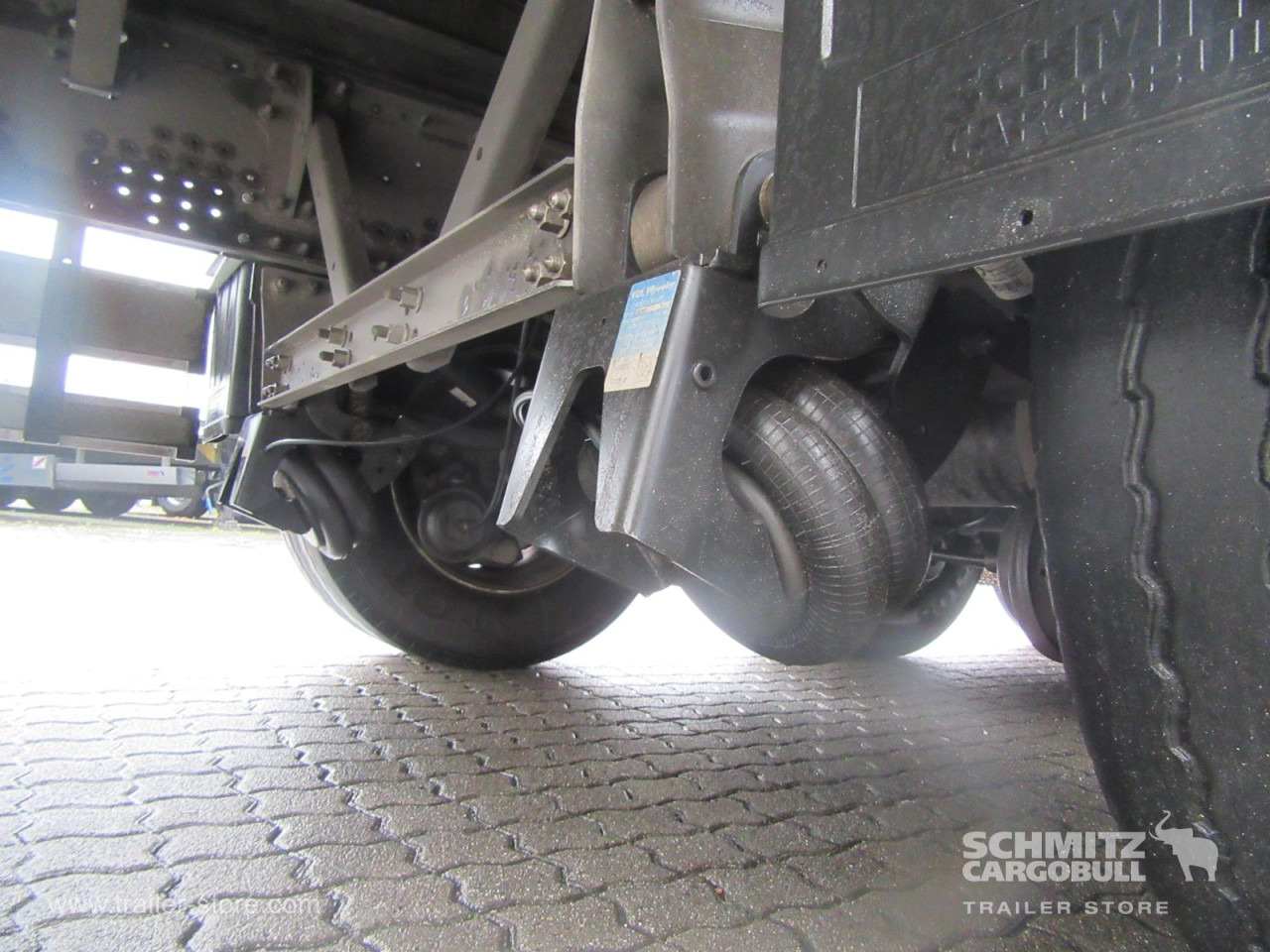 SCHMITZ Auflieger Curtainsider Standard - Curtainsider semi-trailer: picture 3 SCHMITZ Auflieger Curtainsider Standard - Curtainsider semi-trailer: picture 3
