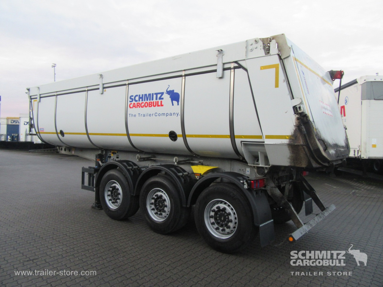 SCHMITZ Auflieger Kipper Stahlrundmulde Insulated Hollow - Tipper semi-trailer: picture 4 SCHMITZ Auflieger Kipper Stahlrundmulde Insulated Hollow - Tipper semi-trailer: picture 4