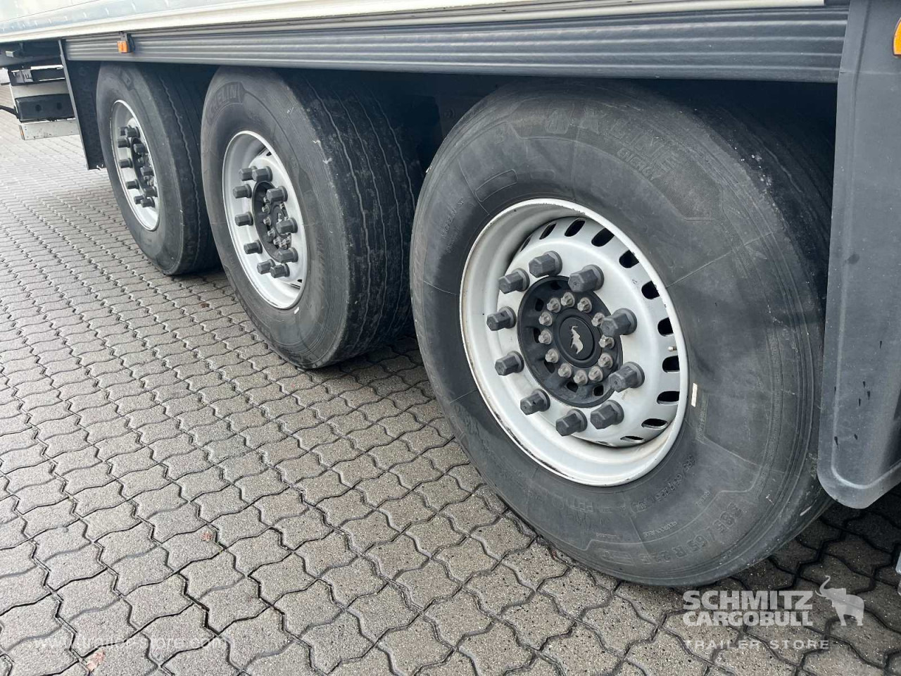 SCHMITZ Auflieger Tiefkühler Standard Double deck - Isothermal semi-trailer: picture 5 SCHMITZ Auflieger Tiefkühler Standard Double deck - Isothermal semi-trailer: picture 5