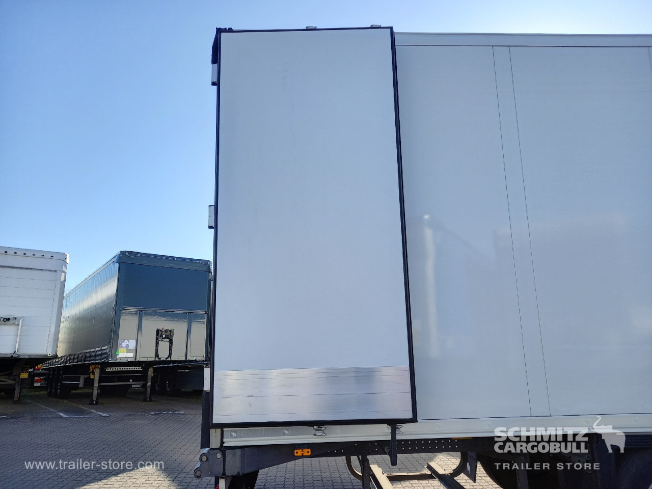 SCHMITZ Auflieger Tiefkühler Standard Double deck - Isothermal semi-trailer: picture 4 SCHMITZ Auflieger Tiefkühler Standard Double deck - Isothermal semi-trailer: picture 4