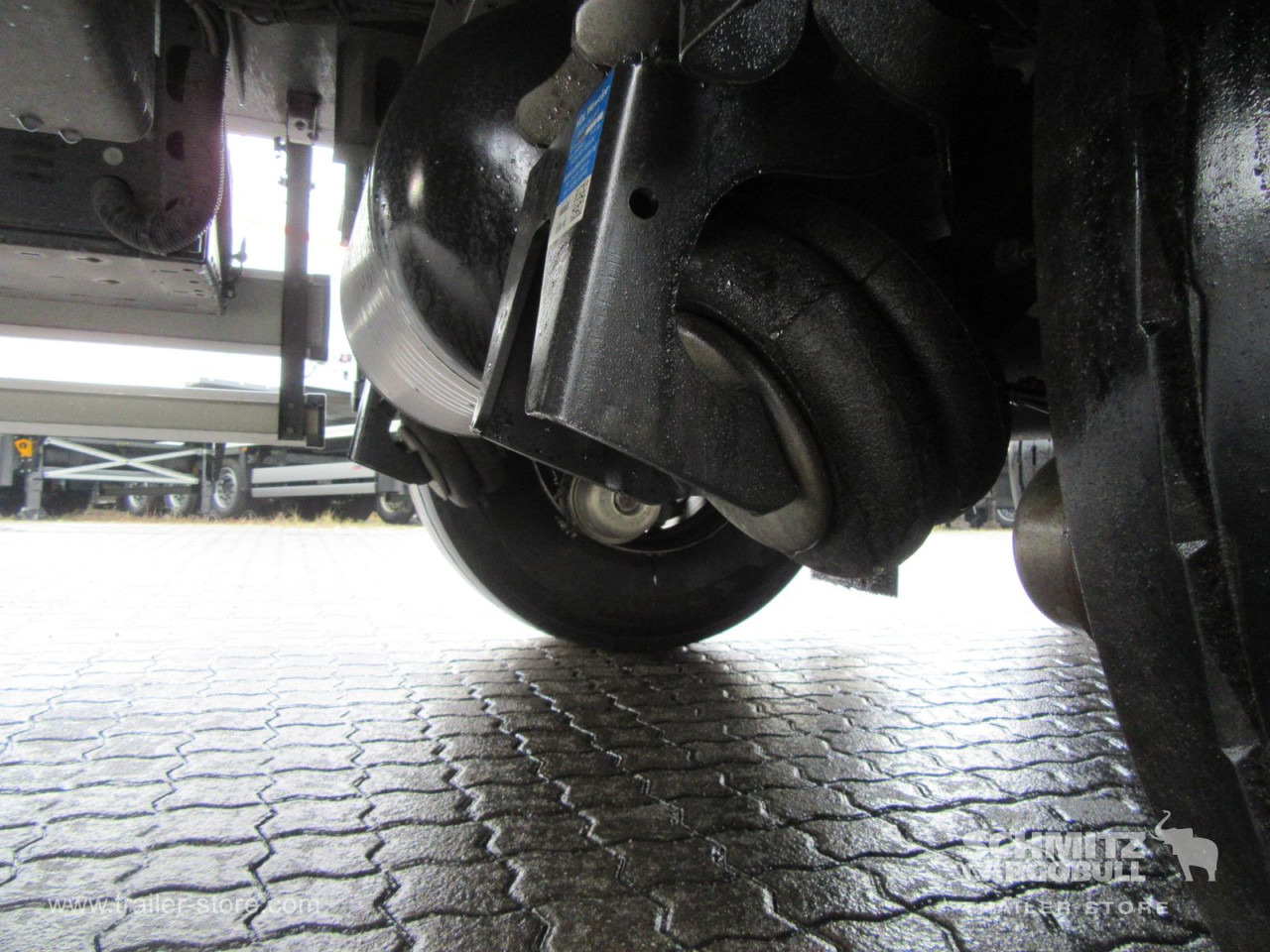 SCHMITZ Auflieger Tiefkühler Standard Taillift - Isothermal semi-trailer: picture 4 SCHMITZ Auflieger Tiefkühler Standard Taillift - Isothermal semi-trailer: picture 4