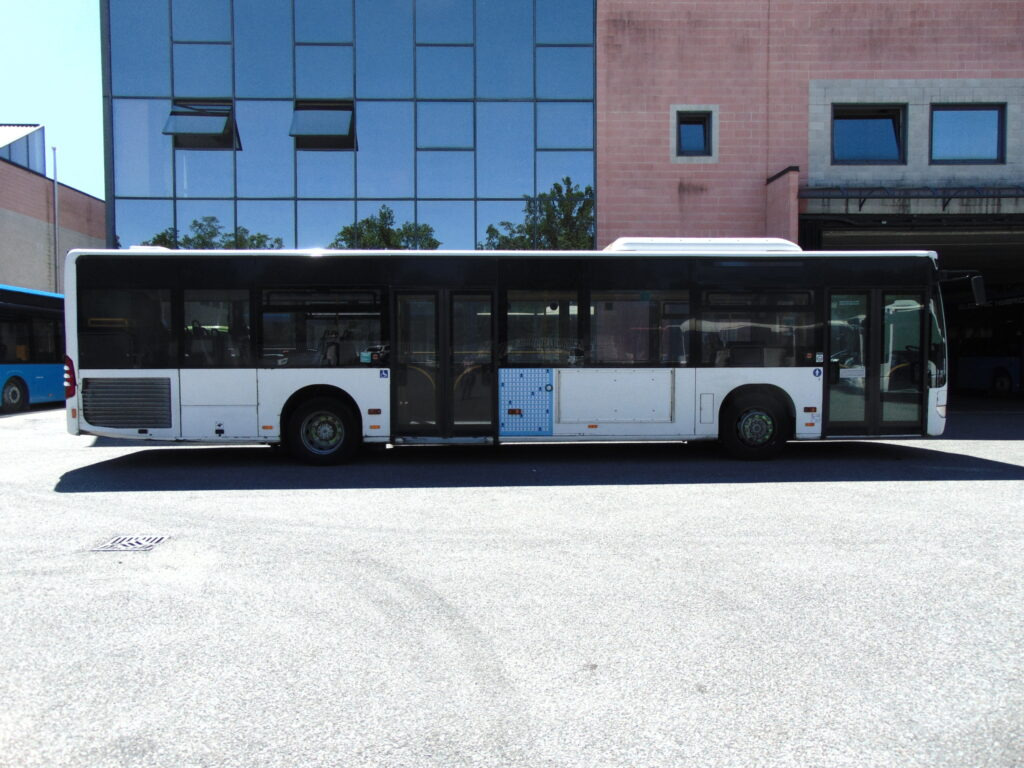 City bus N.1 MERCEDES BENZ CITARO O530 LF – Anno 2009: picture 8