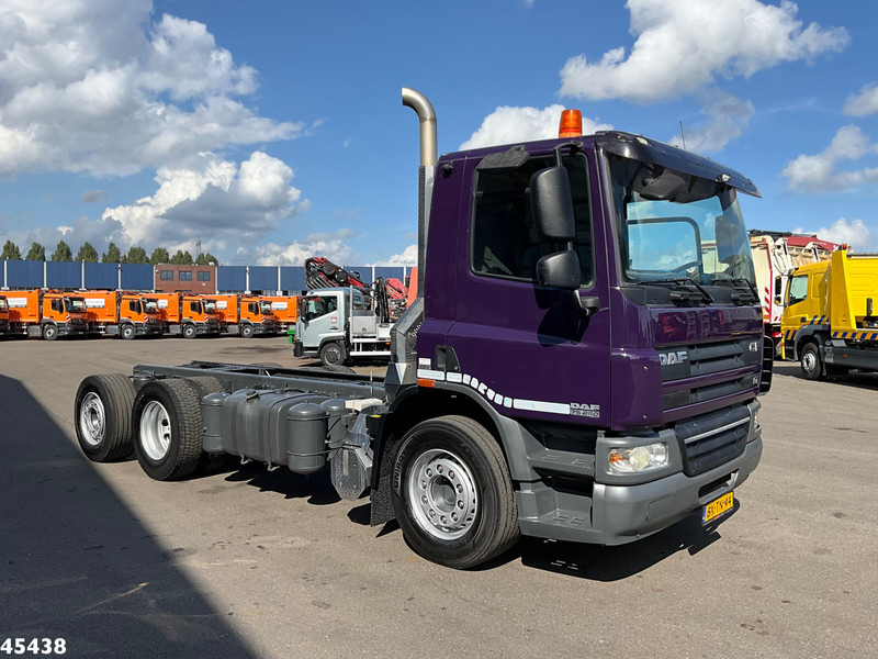 DAF FAN 75 CF 250 Chassis cabine with PTO Just 143.864 km! - Cab chassis truck: picture 5 DAF FAN 75 CF 250 Chassis cabine with PTO Just 143.864 km! - Cab chassis truck: picture 5