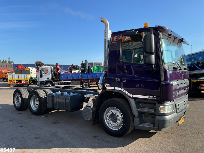 DAF FAN 75 CF 250 Chassis cabine with PTO Just 157.104 km! - Cab chassis truck: picture 4 DAF FAN 75 CF 250 Chassis cabine with PTO Just 157.104 km! - Cab chassis truck: picture 4