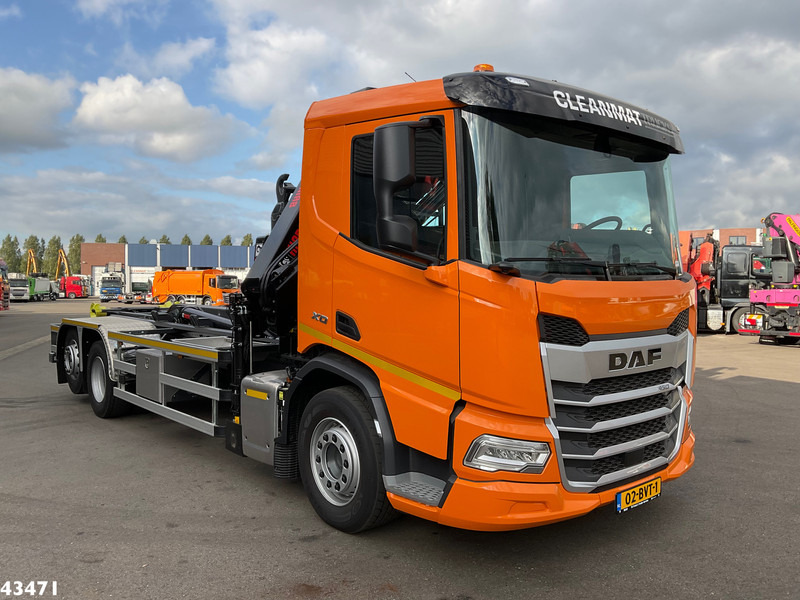 DAF FAN XD 450 Hiab 23 Tonmeter laadkraan - Hook lift truck, Crane truck: picture 3 DAF FAN XD 450 Hiab 23 Tonmeter laadkraan - Hook lift truck, Crane truck: picture 3