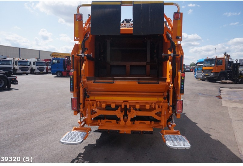 FUSO Canter 9C18 Geesink 7m³ - Garbage truck: picture 3 FUSO Canter 9C18 Geesink 7m³ - Garbage truck: picture 3