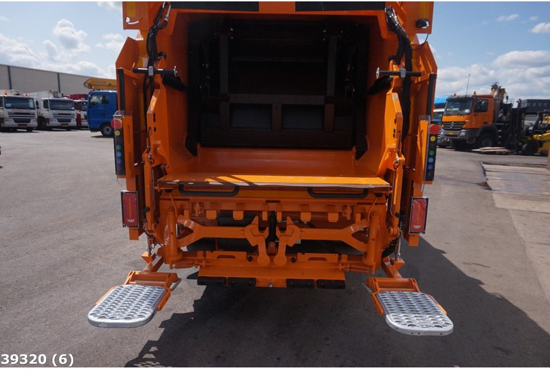 FUSO Canter 9C18 Geesink 7m³ - Garbage truck: picture 4 FUSO Canter 9C18 Geesink 7m³ - Garbage truck: picture 4