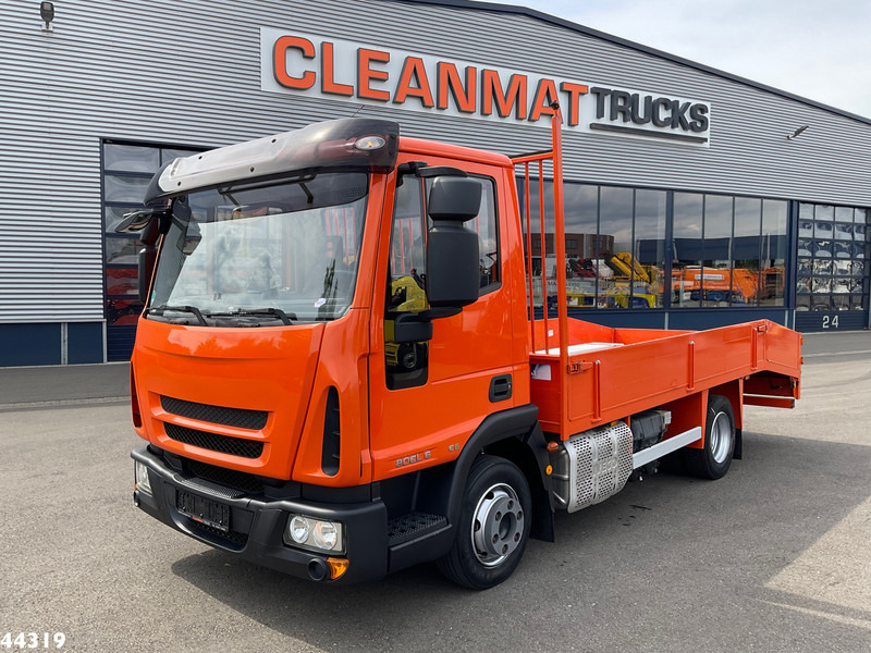 Iveco Eurocargo 80EL16 Euro 6 Autotransporter met oprijrampen Just 133.305 km! - Autotransporter truck: picture 2 Iveco Eurocargo 80EL16 Euro 6 Autotransporter met oprijrampen Just 133.305 km! - Autotransporter truck: picture 2