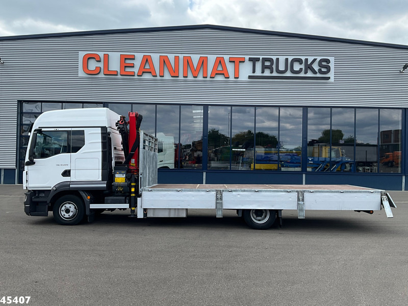MAN TGL 12.220 Euro 6 Palfinger 11 Tonmeter laadkraan Just 60.518 km! - Crane truck: picture 4 MAN TGL 12.220 Euro 6 Palfinger 11 Tonmeter laadkraan Just 60.518 km! - Crane truck: picture 4