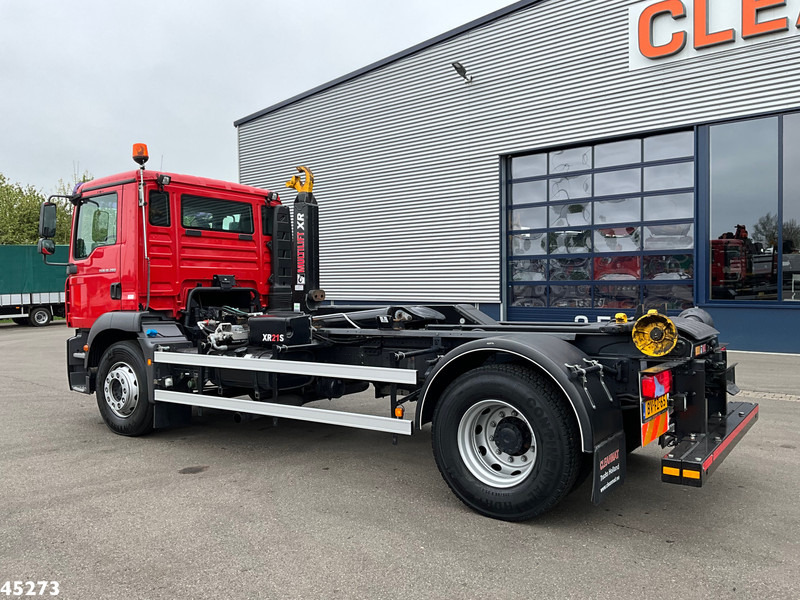 MAN TGM 18.280 Multilift 21 Ton haakarmsysteem Just 25.790 km! - Hook lift truck: picture 5 MAN TGM 18.280 Multilift 21 Ton haakarmsysteem Just 25.790 km! - Hook lift truck: picture 5