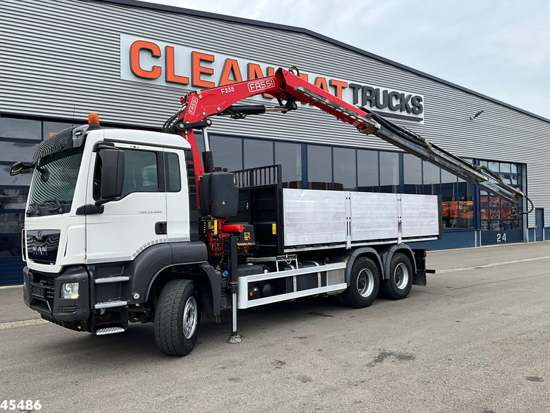 MAN TGS 33.460 6x4 Euro 6 Fassi 23 Tonmeter laadkraan Just 137.258 Km! - Tipper, Crane truck: picture 2 MAN TGS 33.460 6x4 Euro 6 Fassi 23 Tonmeter laadkraan Just 137.258 Km! - Tipper, Crane truck: picture 2