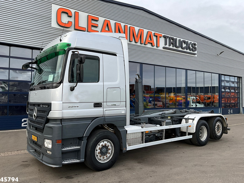 Mercedes-Benz ACTROS 2544 Marrel 20 Ton haakarmsysteem - Hook lift truck: picture 2 Mercedes-Benz ACTROS 2544 Marrel 20 Ton haakarmsysteem - Hook lift truck: picture 2