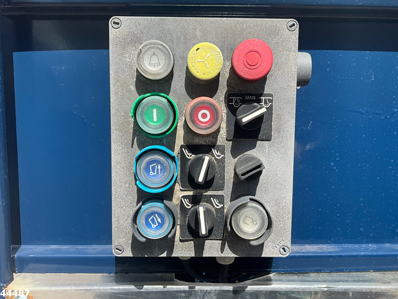 Mercedes-Benz Atego 1524 Euro 6 Fratelli Mazzocchia 12m² leasing Mercedes-Benz Atego 1524 Euro 6 Fratelli Mazzocchia 12m²: picture 12 Mercedes-Benz Atego 1524 Euro 6 Fratelli Mazzocchia 12m² leasing Mercedes-Benz Atego 1524 Euro 6 Fratelli Mazzocchia 12m²: picture 12