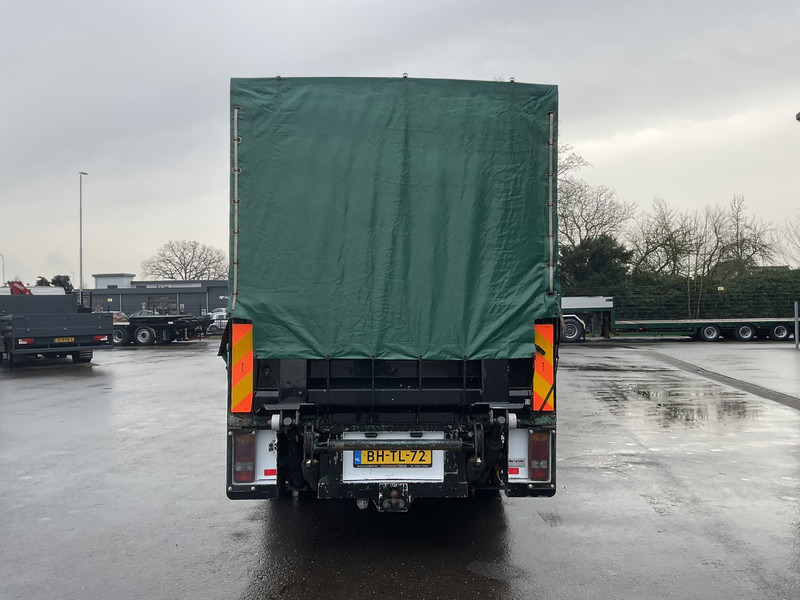 Mercedes-Benz Vario 812 D Manual - Curtain side truck: picture 5 Mercedes-Benz Vario 812 D Manual - Curtain side truck: picture 5