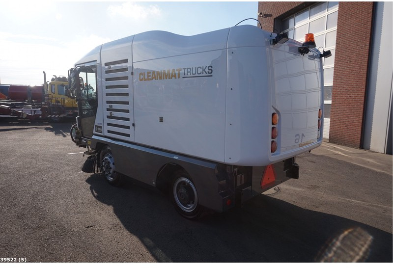 Ravo 540 CD with 3-rd brush - Road sweeper: picture 2 Ravo 540 CD with 3-rd brush - Road sweeper: picture 2