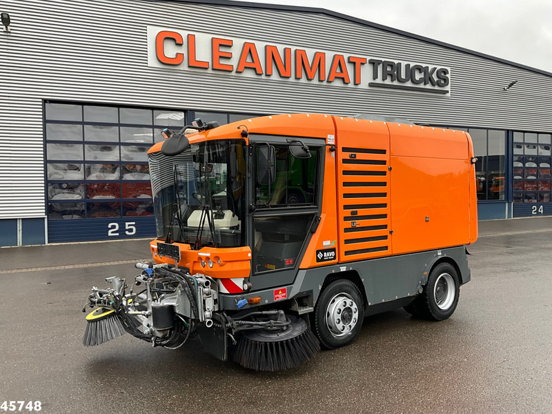 Ravo 580 with 3-rd brush - Road sweeper: picture 3 Ravo 580 with 3-rd brush - Road sweeper: picture 3