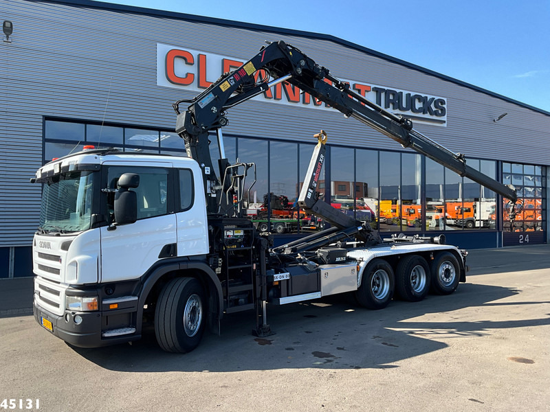Scania P 380 8x4 Euro 5 Hiab 21 Tonmeter laadkraan Just 244.337 km! - Hook lift truck, Crane truck: picture 1 Scania P 380 8x4 Euro 5 Hiab 21 Tonmeter laadkraan Just 244.337 km! - Hook lift truck, Crane truck: picture 1