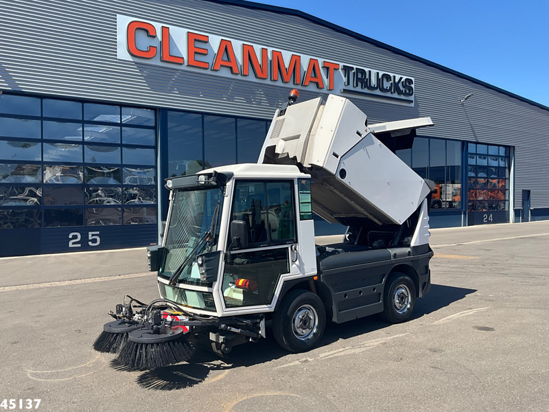 Schmidt Swingo Compact 200 Euro 6 - Road sweeper: picture 1 Schmidt Swingo Compact 200 Euro 6 - Road sweeper: picture 1