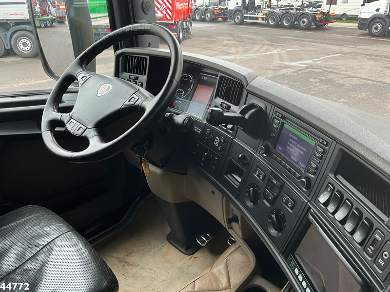Interior photo 1: Tractor unit Scania R500 8x4 V8 Retarder Palfinger 53 Tonmeter laadkraan + Fly-Jib