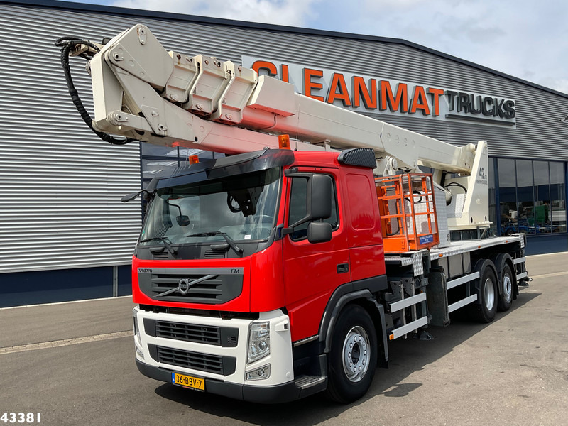 Volvo FM 330 Terex 42 meter hoogwerker - Truck: picture 5 Volvo FM 330 Terex 42 meter hoogwerker - Truck: picture 5