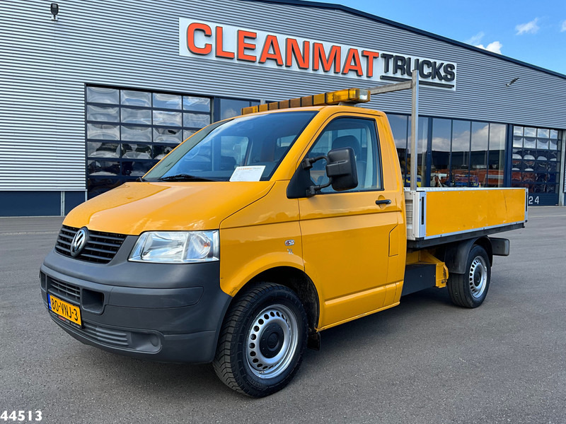 Volkswagen Transporter 2.0 300 Manual - Dropside/ Flatbed truck: picture 1 Volkswagen Transporter 2.0 300 Manual - Dropside/ Flatbed truck: picture 1