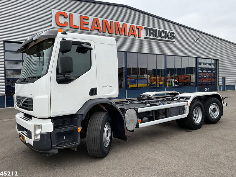 Volvo FE 260 Chassis cabine with PTO Just 199.470 km! - Cab chassis truck: picture 1 Volvo FE 260 Chassis cabine with PTO Just 199.470 km! - Cab chassis truck: picture 1