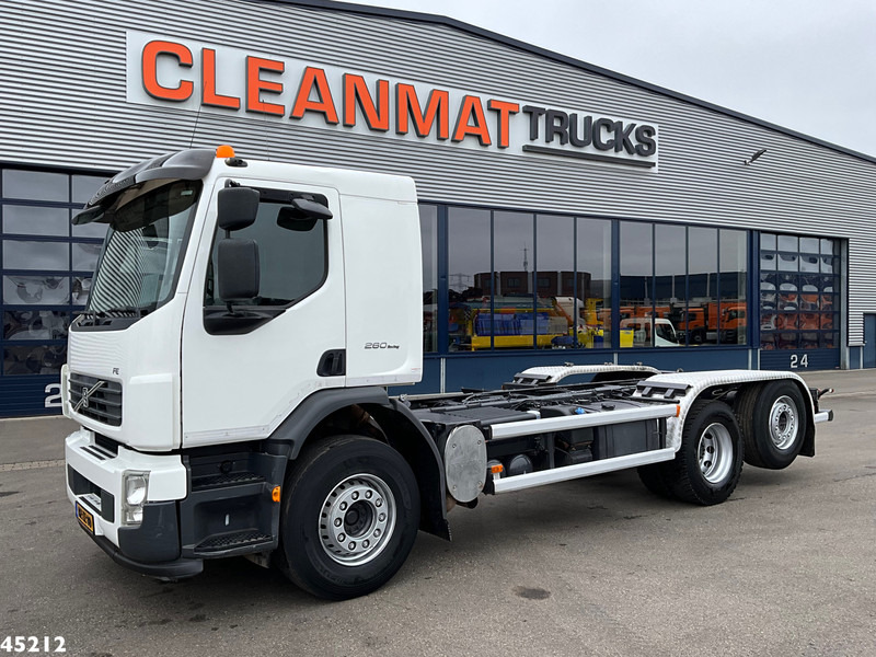 Volvo FE 260 Chassis cabine with PTO Just 199.470 km! - Cab chassis truck: picture 2 Volvo FE 260 Chassis cabine with PTO Just 199.470 km! - Cab chassis truck: picture 2