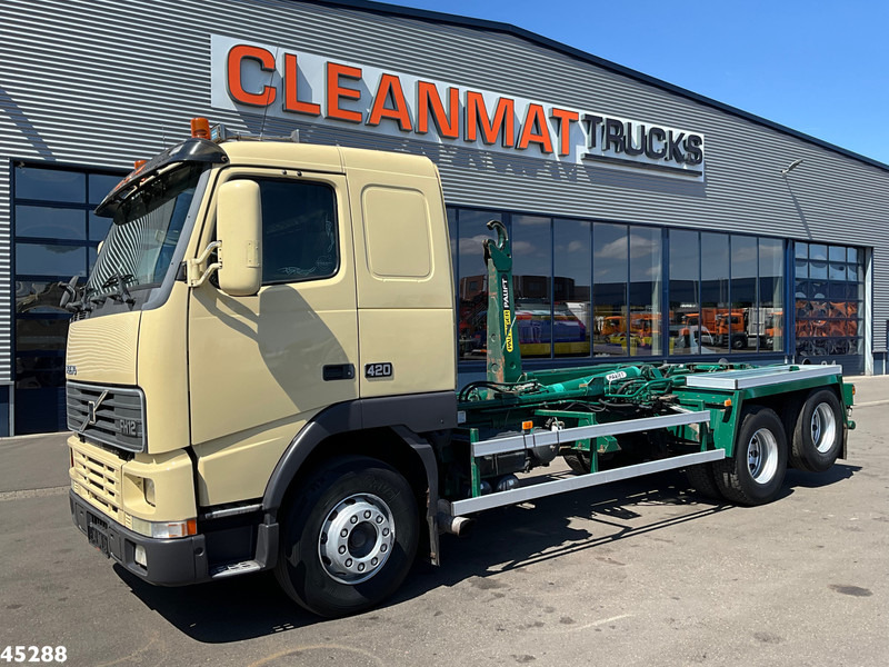 Volvo FH 12.420 Manual Full steel suspension! - Hook lift truck: picture 2 Volvo FH 12.420 Manual Full steel suspension! - Hook lift truck: picture 2