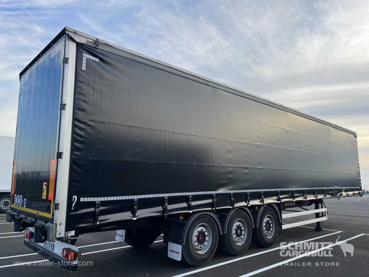 FRUEHAUF Curtainsider Standard - Curtainsider semi-trailer: picture 5 FRUEHAUF Curtainsider Standard - Curtainsider semi-trailer: picture 5