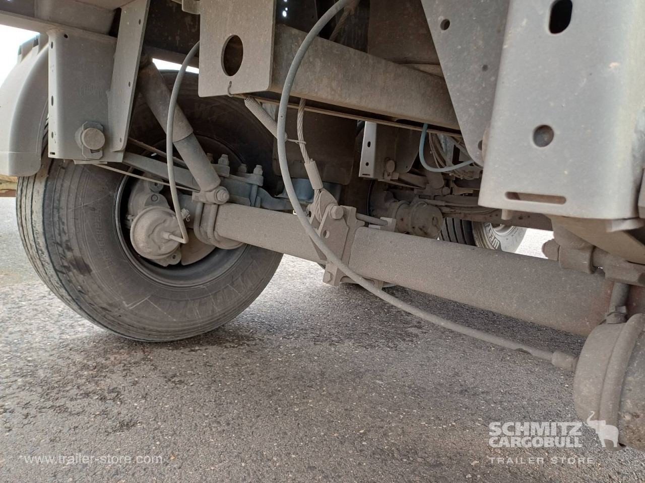 LANGENDORF Auflieger Kipper Stahlrundmulde 24m³ - Tipper semi-trailer: picture 3 LANGENDORF Auflieger Kipper Stahlrundmulde 24m³ - Tipper semi-trailer: picture 3