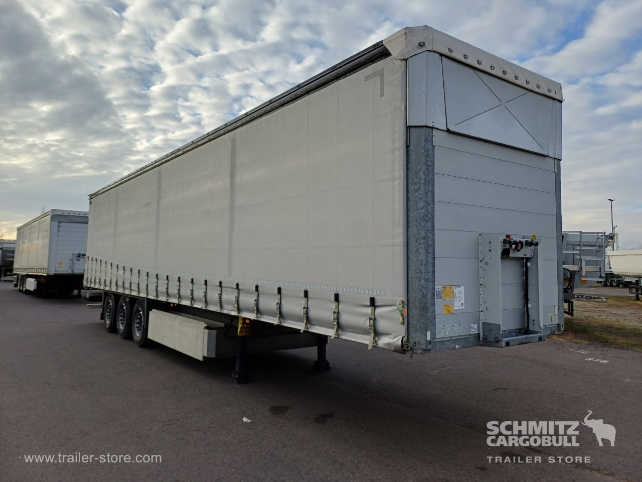 SCHMITZ Auflieger Curtainsider Standard - Curtainsider semi-trailer: picture 1 SCHMITZ Auflieger Curtainsider Standard - Curtainsider semi-trailer: picture 1