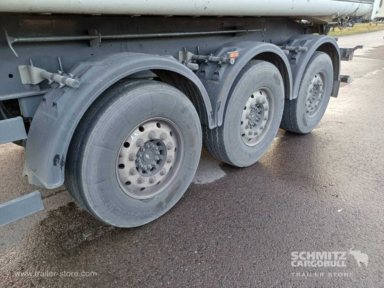 SCHMITZ Auflieger Kipper Alukastenmulde 44m³ - Tipper semi-trailer: picture 2 SCHMITZ Auflieger Kipper Alukastenmulde 44m³ - Tipper semi-trailer: picture 2