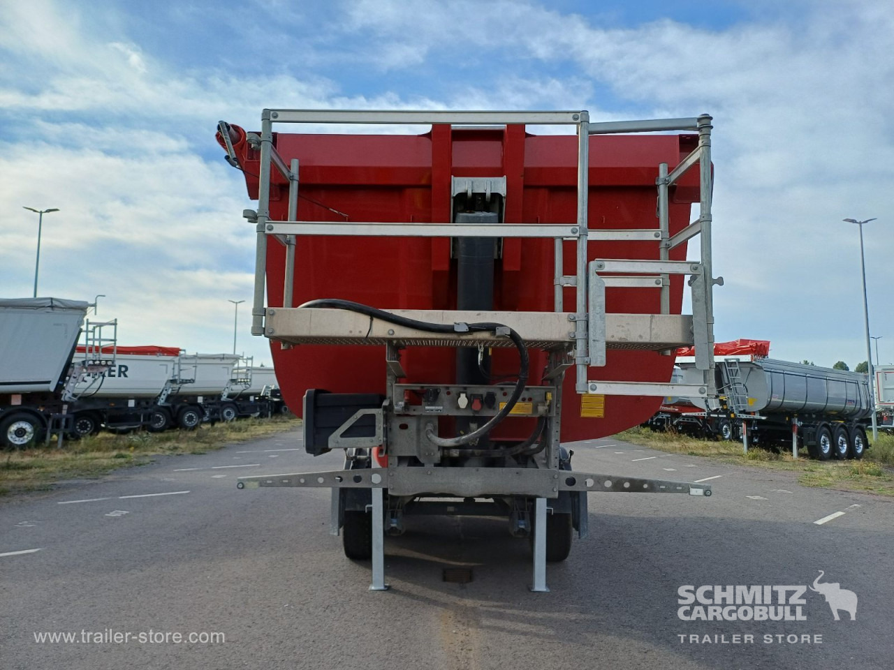 SCHMITZ Auflieger Kipper Stahlrundmulde 28m³ leasing SCHMITZ Auflieger Kipper Stahlrundmulde 28m³: picture 11 SCHMITZ Auflieger Kipper Stahlrundmulde 28m³ leasing SCHMITZ Auflieger Kipper Stahlrundmulde 28m³: picture 11