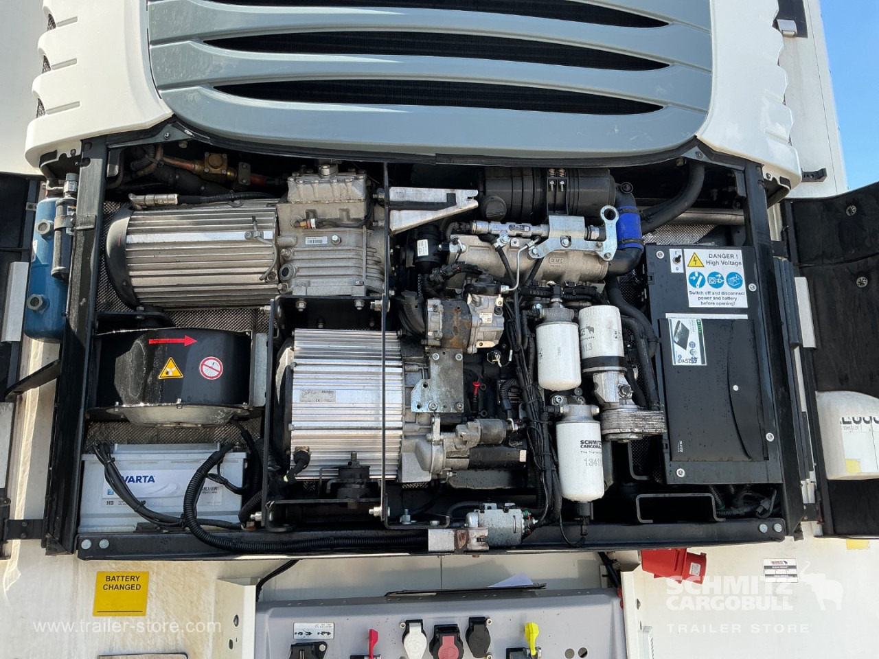 SCHMITZ Reefer Meat hanging system - Isothermal semi-trailer: picture 2 SCHMITZ Reefer Meat hanging system - Isothermal semi-trailer: picture 2