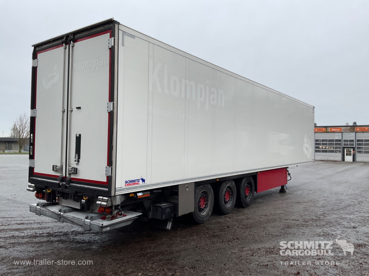 SCHMITZ Reefer Standard Taillift - Isothermal semi-trailer: picture 1 SCHMITZ Reefer Standard Taillift - Isothermal semi-trailer: picture 1