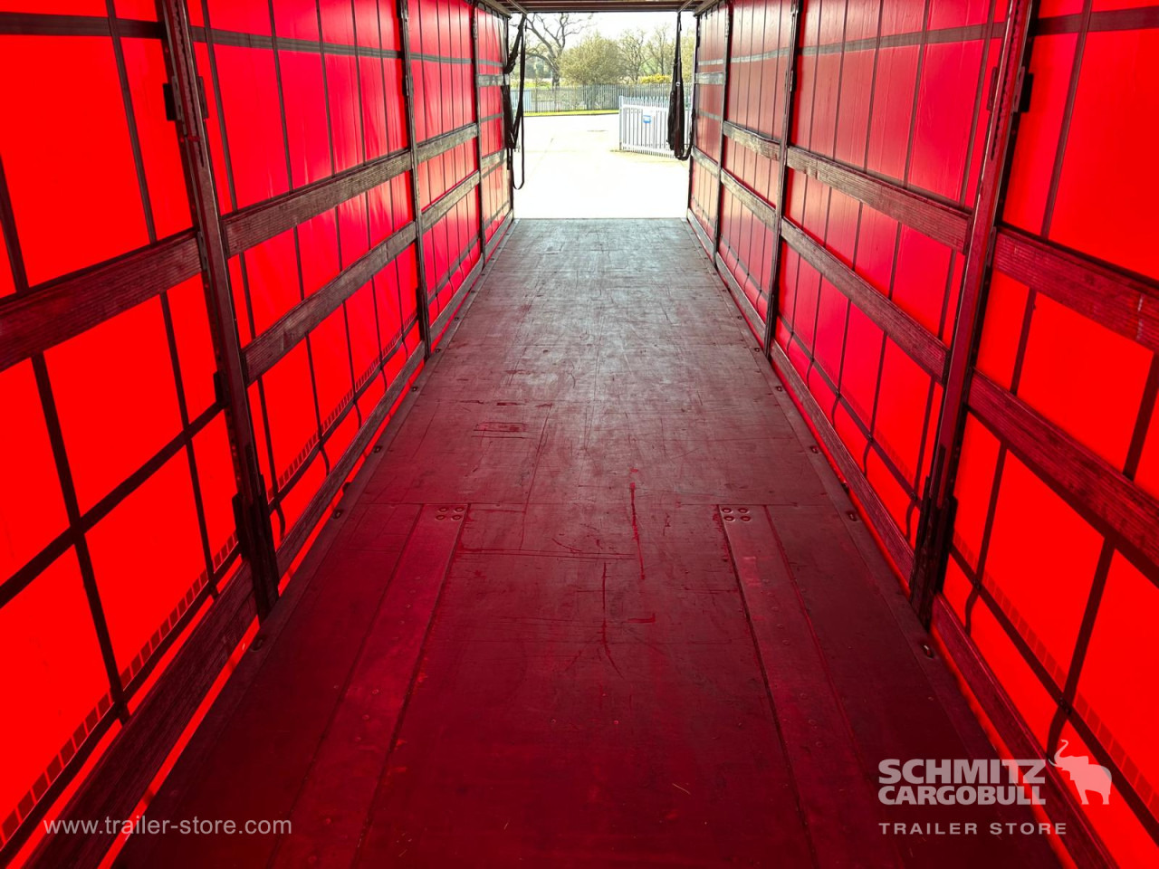 SCHMITZ Curtainsider Standard - Curtainsider semi-trailer: picture 2 SCHMITZ Curtainsider Standard - Curtainsider semi-trailer: picture 2