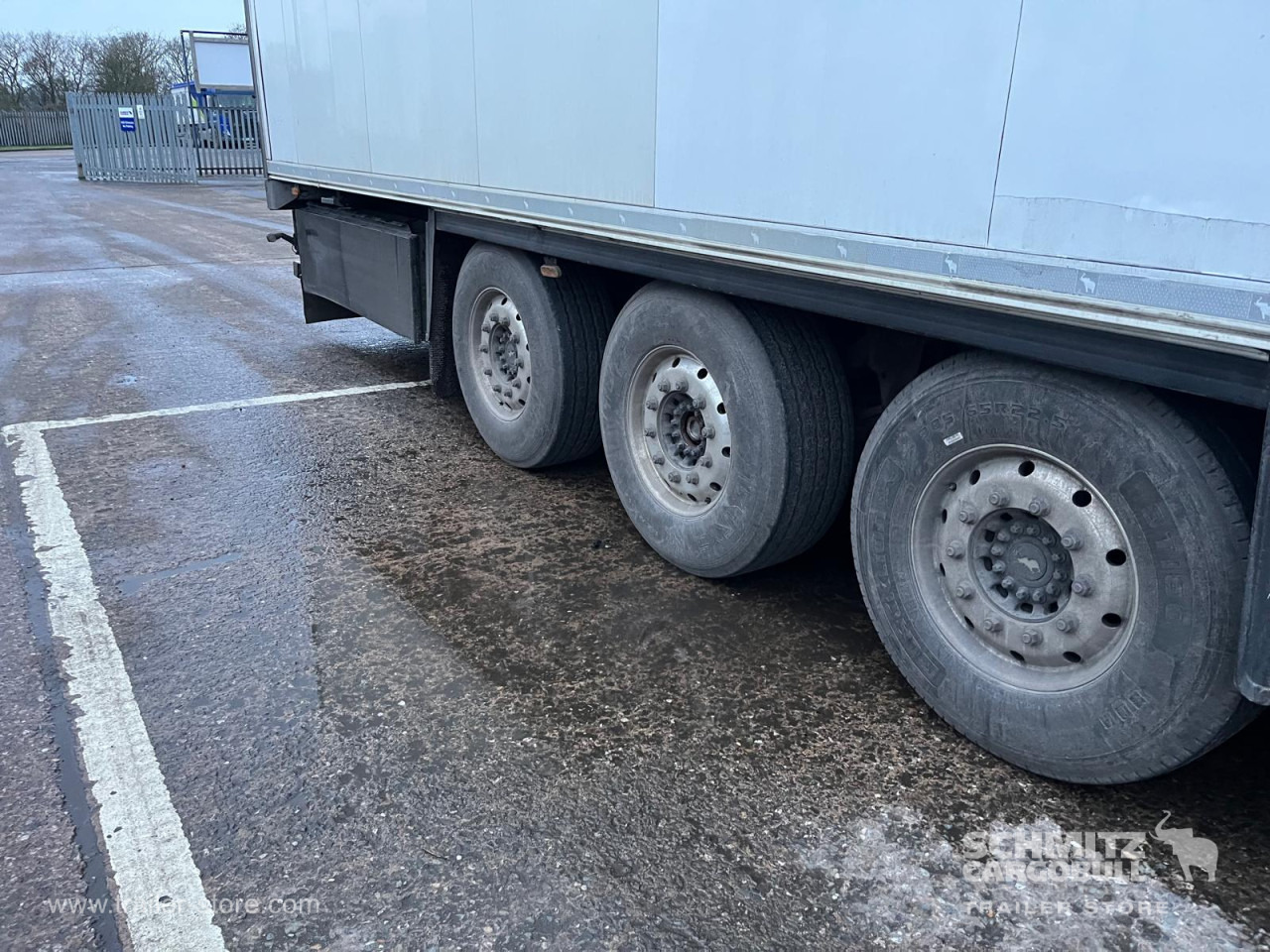 SCHMITZ Reefer Meat hanging system - Isothermal semi-trailer: picture 4 SCHMITZ Reefer Meat hanging system - Isothermal semi-trailer: picture 4