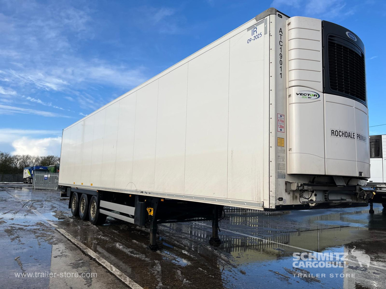 SCHMITZ Reefer Multitemp - Isothermal semi-trailer: picture 1 SCHMITZ Reefer Multitemp - Isothermal semi-trailer: picture 1