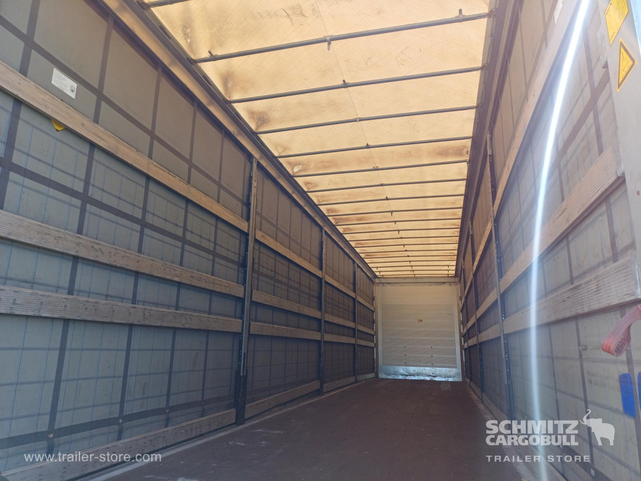 SCHMITZ Curtainsider Mega - Curtainsider semi-trailer: picture 2 SCHMITZ Curtainsider Mega - Curtainsider semi-trailer: picture 2