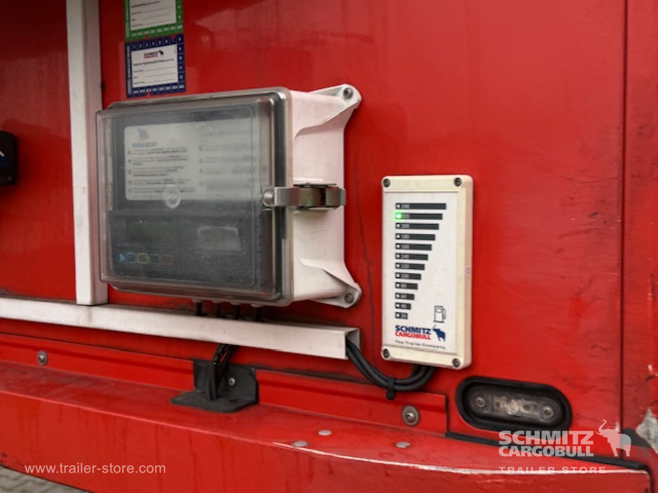 SCHMITZ Oplegger Vries Standard Double deck - Isothermal semi-trailer: picture 3 SCHMITZ Oplegger Vries Standard Double deck - Isothermal semi-trailer: picture 3