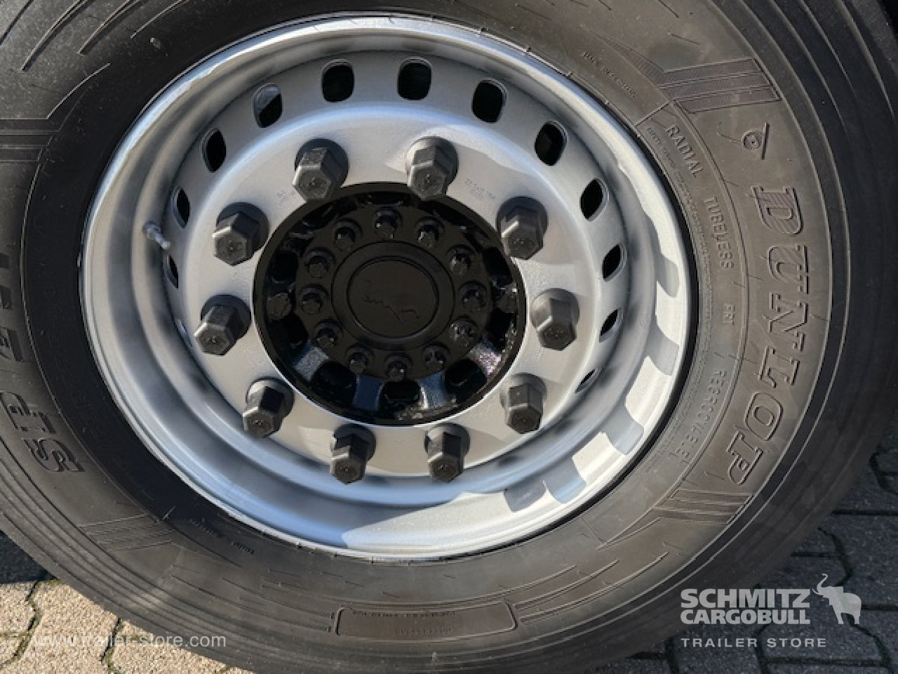 SCHMITZ Oplegger Vries Standard Taillift - Isothermal semi-trailer: picture 5 SCHMITZ Oplegger Vries Standard Taillift - Isothermal semi-trailer: picture 5